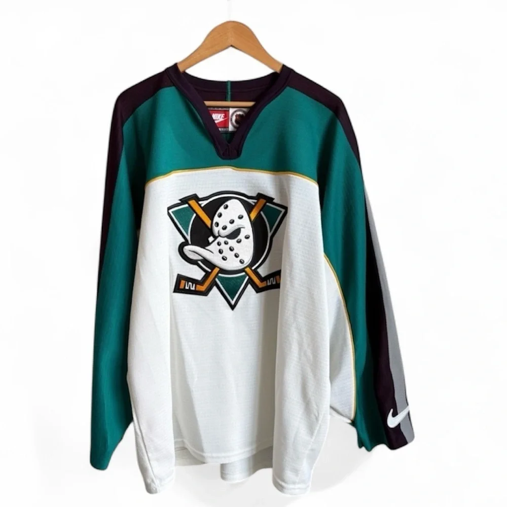 VTG Nike  Mighty Anaheim Ducks Men's Hockey Jersey Size LARGE